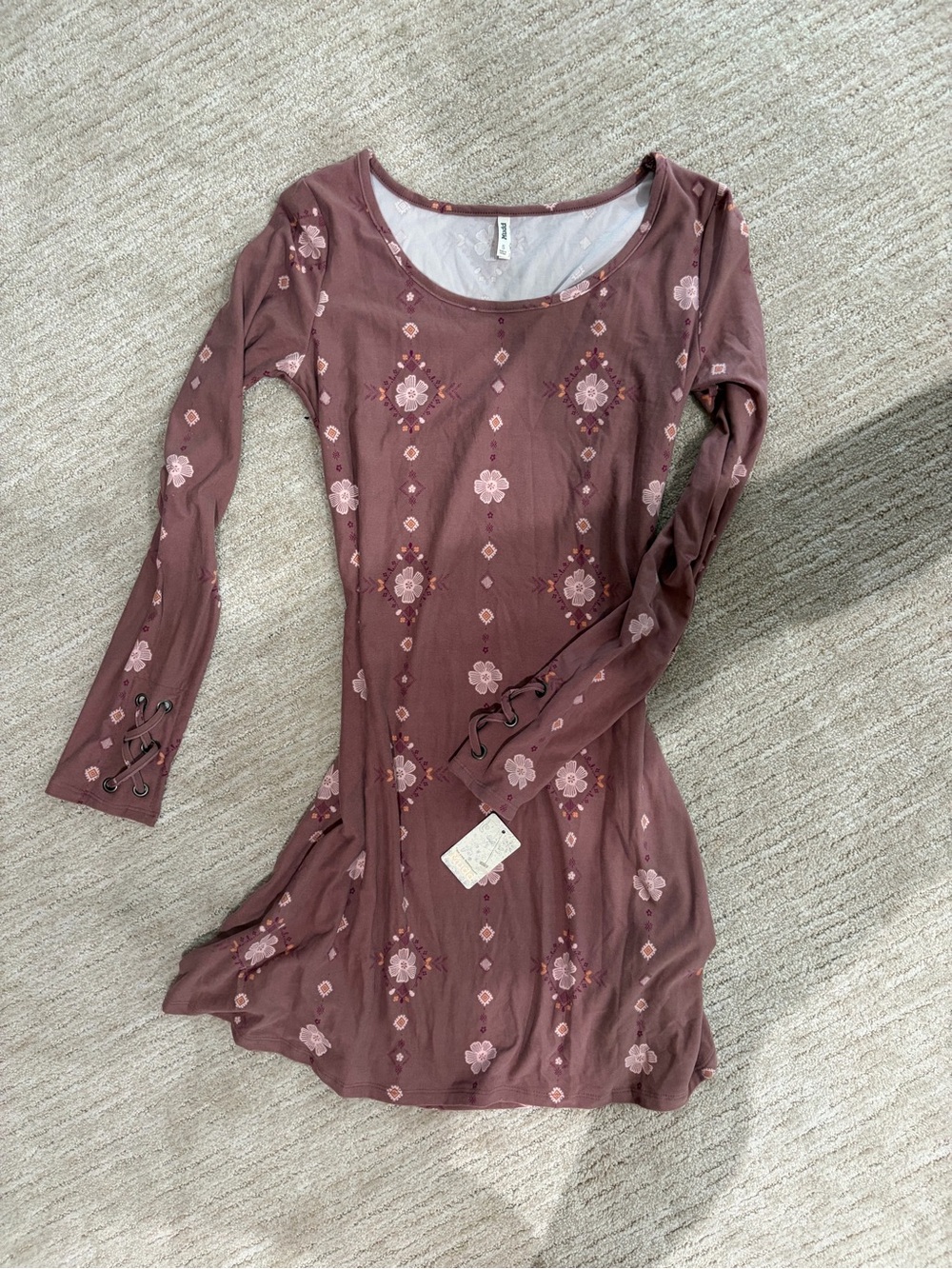 Mudd Dusty Mauve Floral Lace-Up Sleeve Long-Sleeve Dress
